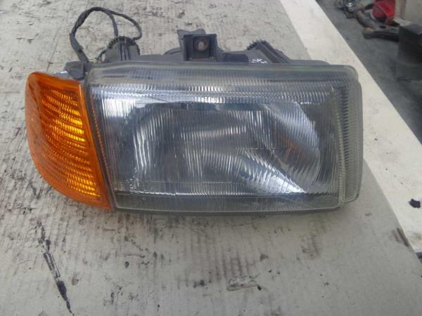 PHARE DROIT VW POLO BERLINE,BREAK/CADDY - Vue 1